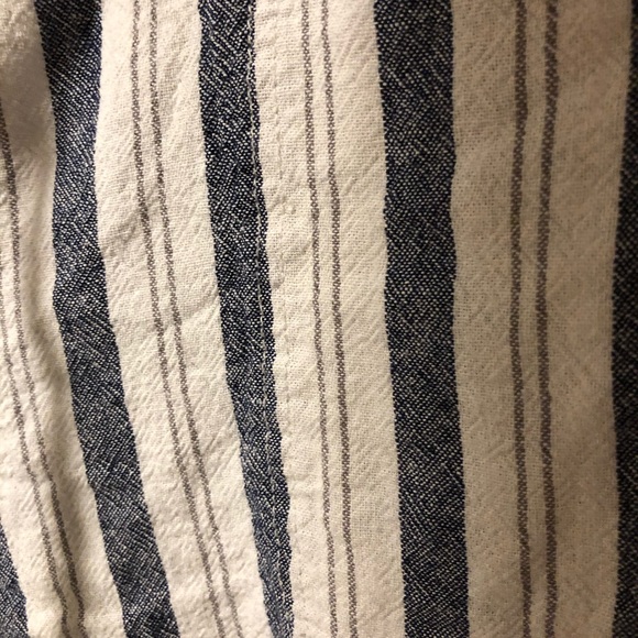 Pinstripe Paper Bag Capris - Picture 3 of 4